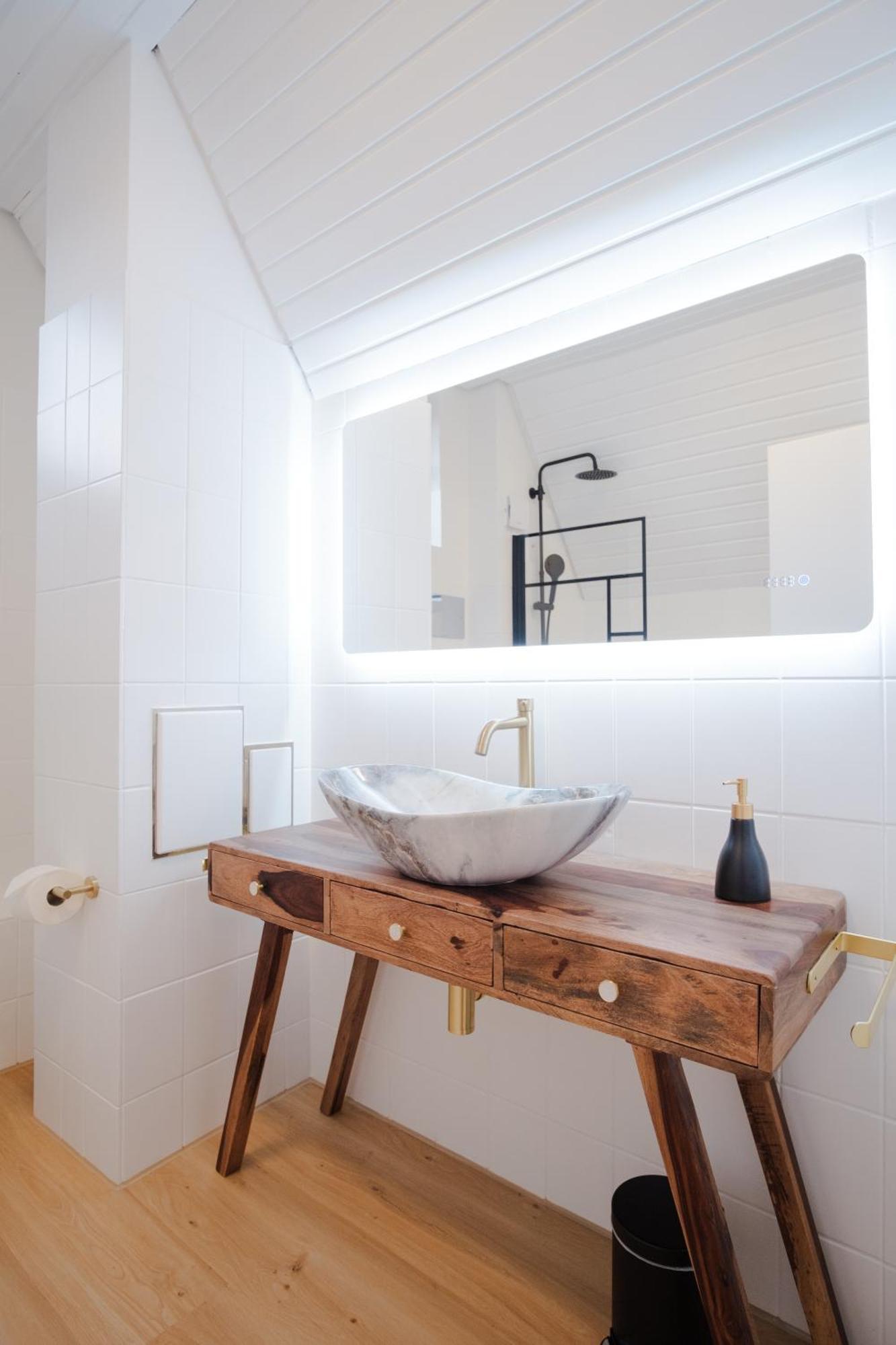 Neu Deluxe Suite Muensterblick, Maisonette, Kingsize Bett, Kueche, Netflix, Aussicht, E-Kamin Bad Sackingen Exterior photo